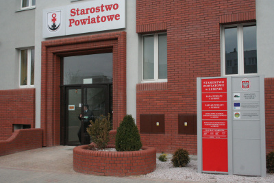 0210_starostwo_wejscie_d.jpg