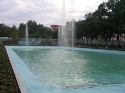 0803_duza1_fontanna.jpg