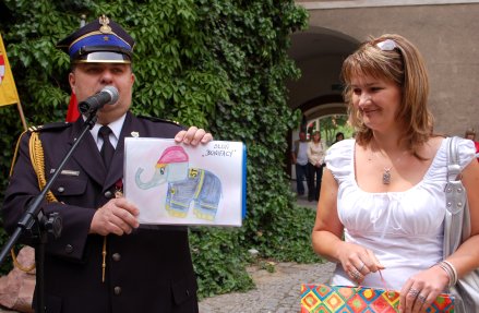 0520_ulka_i_slon.jpg