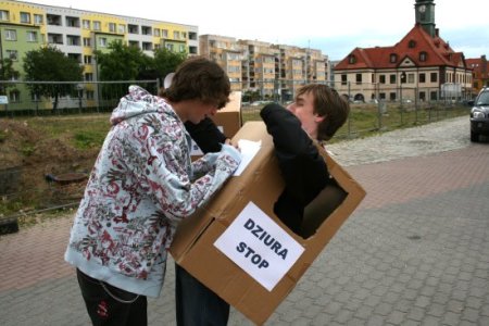 0621_dziura_2.jpg