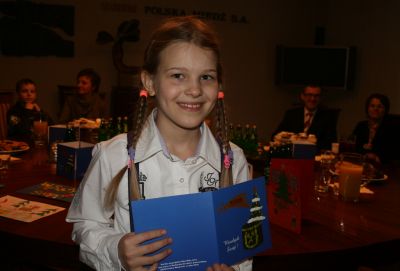 1216_nina_2.jpg
