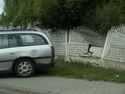 0510_auto_w_plocie.jpg