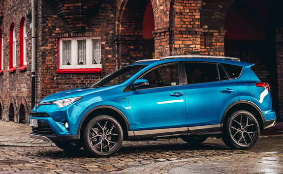 nowy-rav4-hybrid-na-zewnatrz-02-pl-full_tcm-1015-648796.jpg